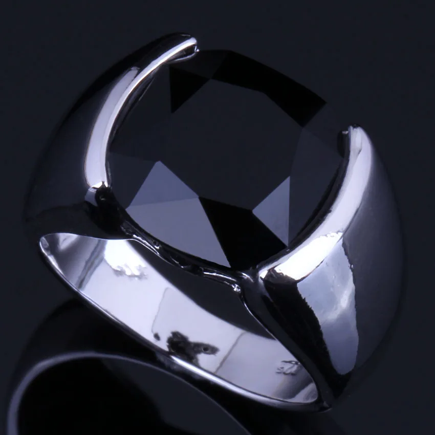 

Glittering Black Cubic Zirconia 925 Sterling Silver Ring V0619