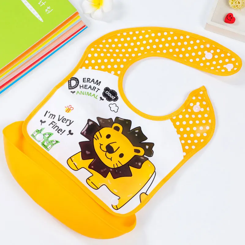 EVA Plastic Baby Bibs Lovely Cute Cartoon Pattern Toddler Infant Feeding Waterproof Saliva Apron Towels | Детская одежда и обувь