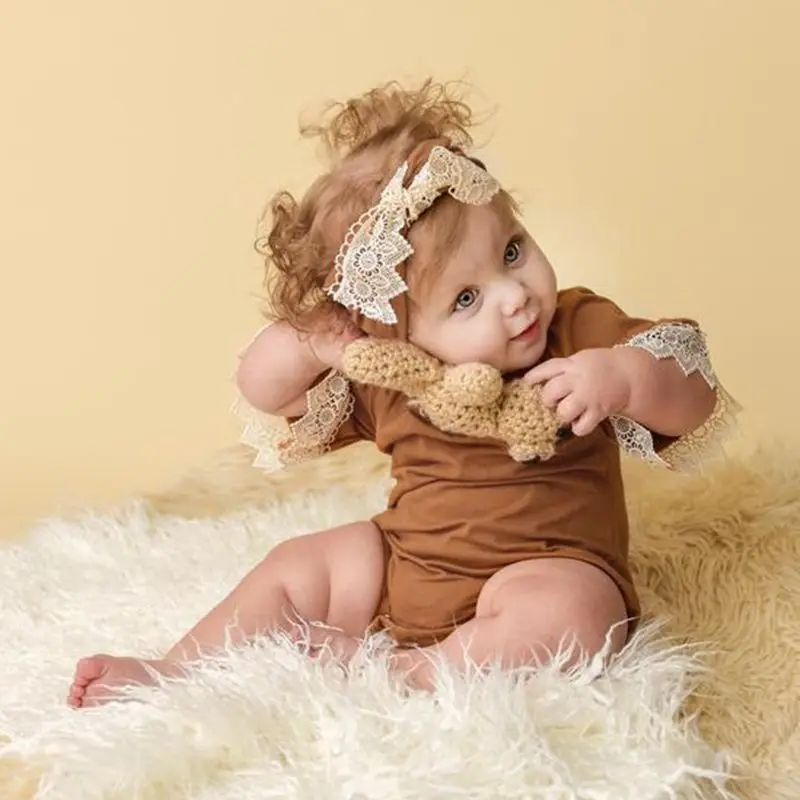 Комплект из 2 предметов для маленьких девочек белый комбинезон с оборками и