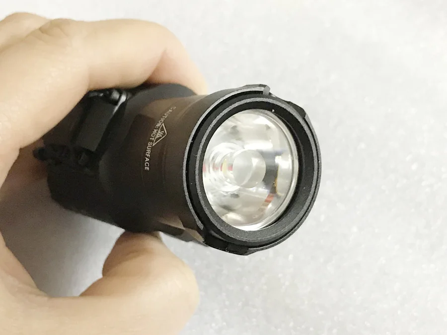 

XH35 Light 1000 Lumen Weaponlight High Dual Output Torch Flashlight White Brightness Adjustment Strobe Rapid Outdoor Tools