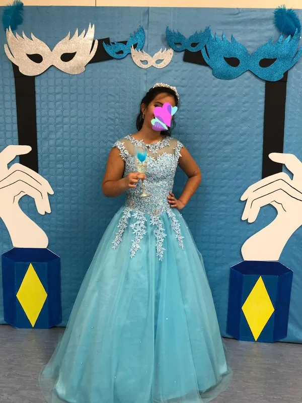 Favordear Бальные платья 15 лет Vestidos De 15 Anos с крышкой без рукавов Мятные красные розовые бирюзовые Бальные платья вечерние сексуальные платья