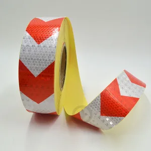 Наклейка светоотражающая самоклеящаяся для автомобиля, 5 см х 3 м