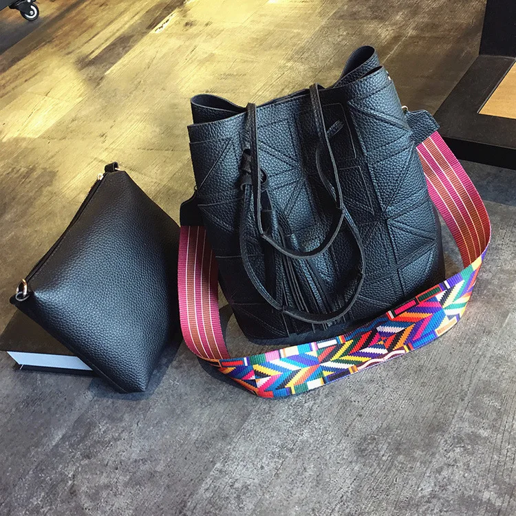 Женская сумка lychee с треугольной строчкой в полоску из искусственной кожи