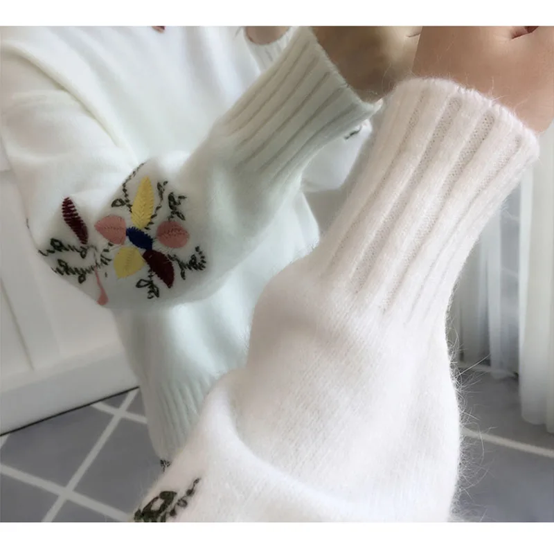 

Women Sweater Autumn Winter Large Size Knitted-sweater Loose Embroidery Knitted Coat Loose Floral Big Size Female Sweater LJ0617