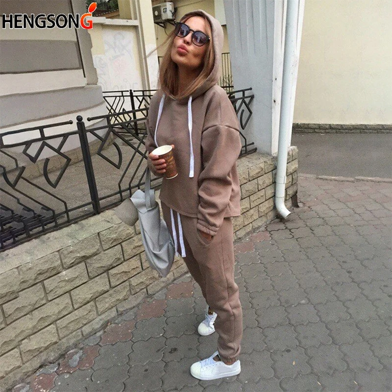 Женский набор для волейбола из двух предметов пуловер с капюшоном и свободные