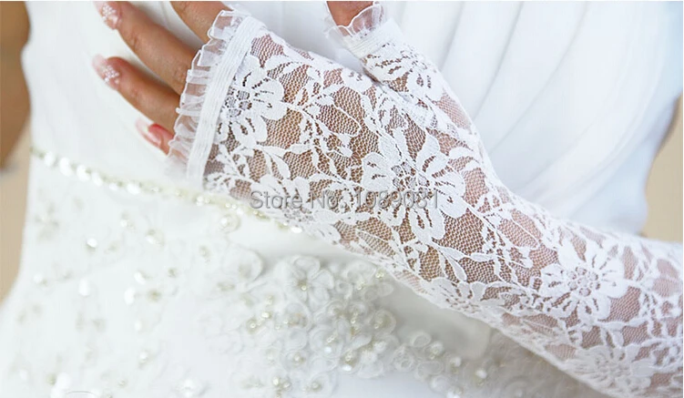 

Brand New Bridal Gloves Romantic Princess Stock Wedding Dress Elegant Wedding Gloves Half Finger Wedding Accessories
