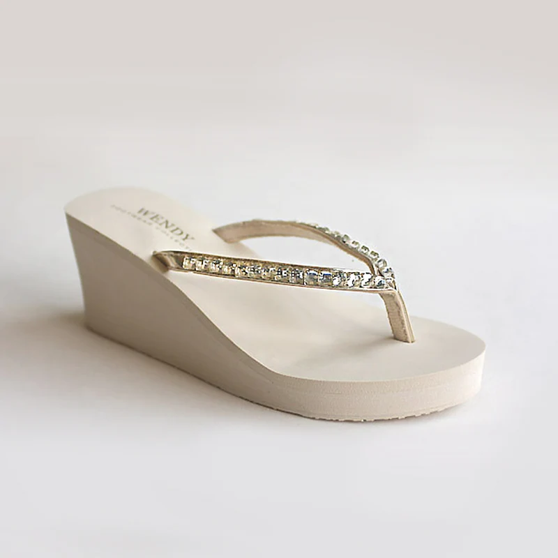 Женские вьетнамки на высоком каблуке с отделкой бисером | Тематическая одежда и