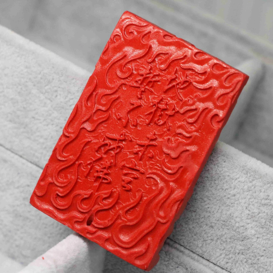 Фабричное производство синтетический красный cinnabar резной евдемон мужество