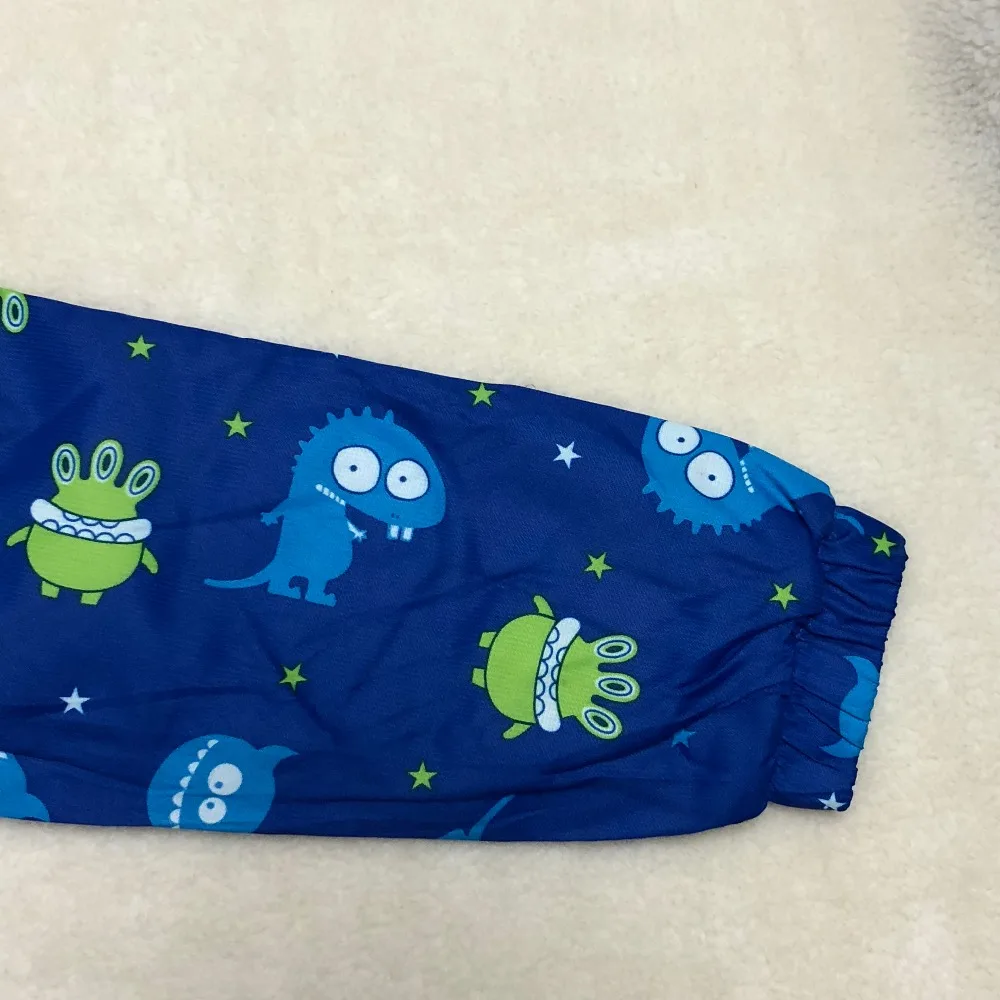 Новые осенние Тренч для детей химические волокна с рисунком монстра Детская Топ