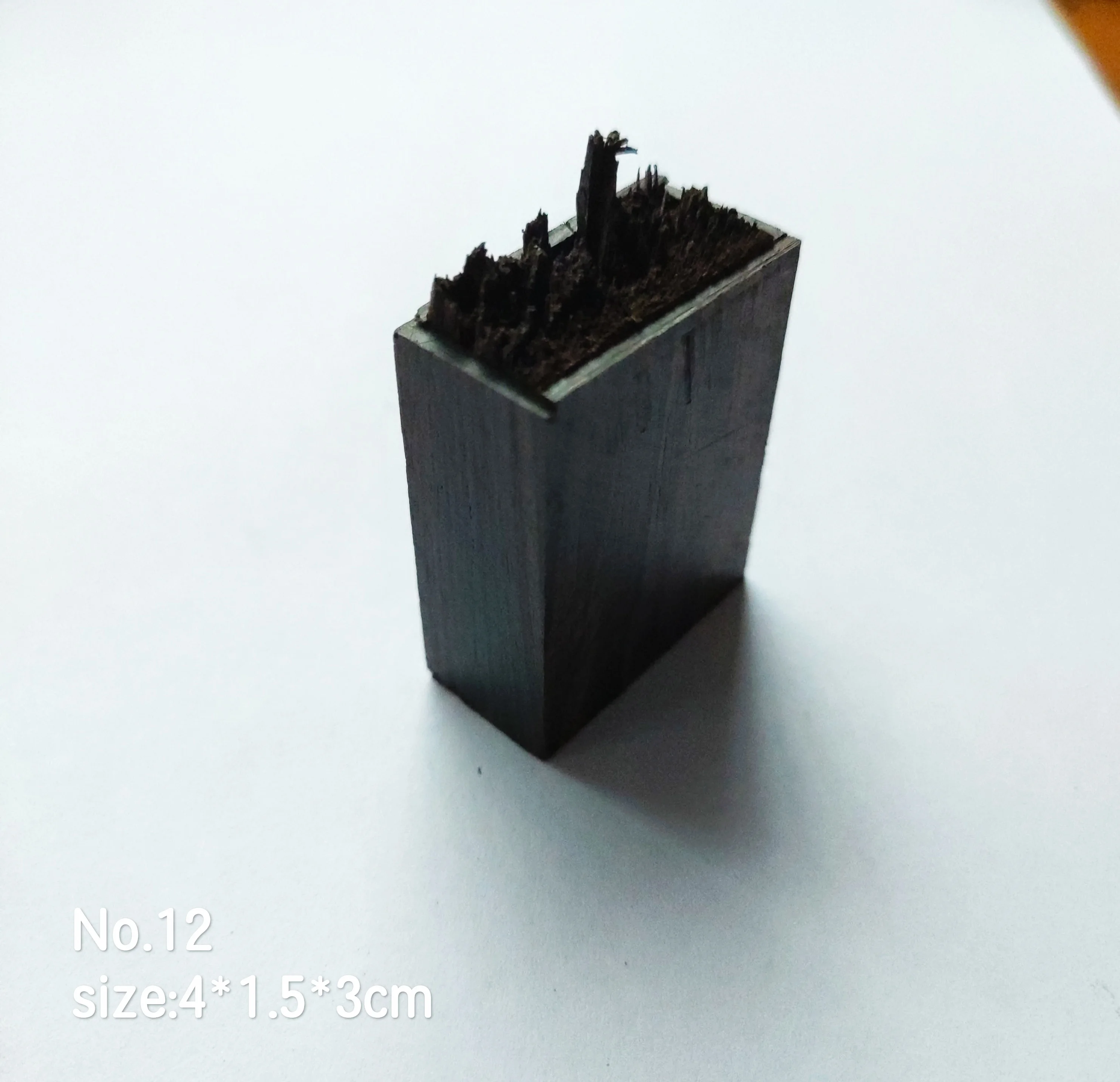 New Dried Flower Resin Craft Blood Sandalwood Ebony Broken Seal Micro Landscape for Jewelry Decoration - Цвет: B12