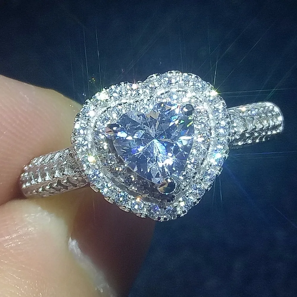 Женское кольцо из серебра 100% пробы с фианитом|Кольца| |