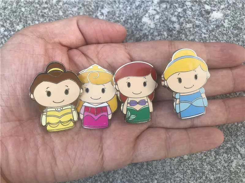 Hallmark Pins Itty Bittys бейджи Диснея Ариель/Belle/Золушка/Аврора 4 шт. в комплекте новые