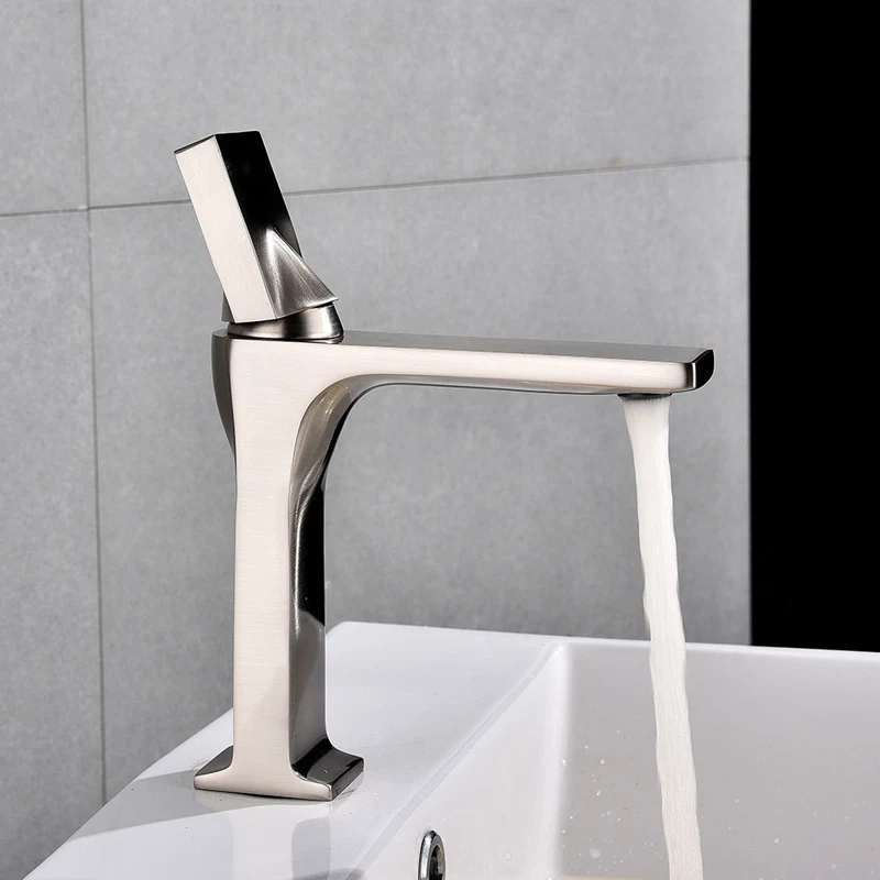 2019 Ванная комната кран Одной ручкой на одно отверстие латунные краны холодной