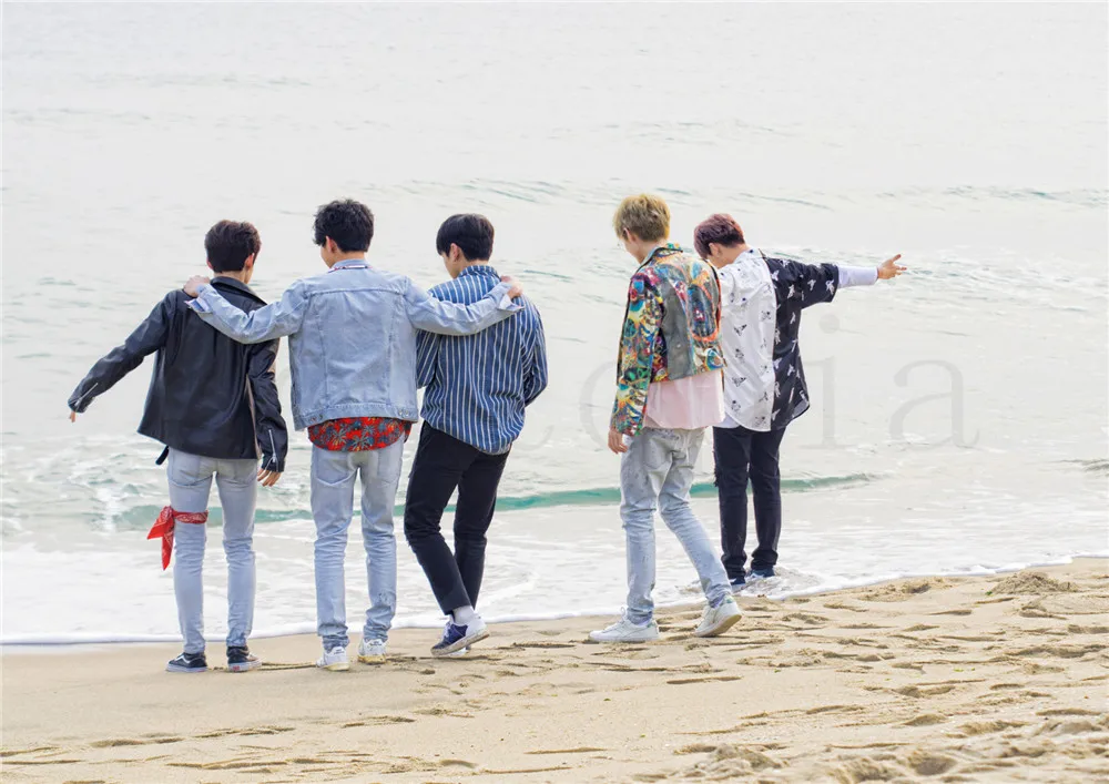 Синий DAY6 плакаты K-POP наклейки на стену с белым покрытием бумага печатает Высокое разрешение четкое изображение украшение дома гостиная спальня бар - Цвет: Синий