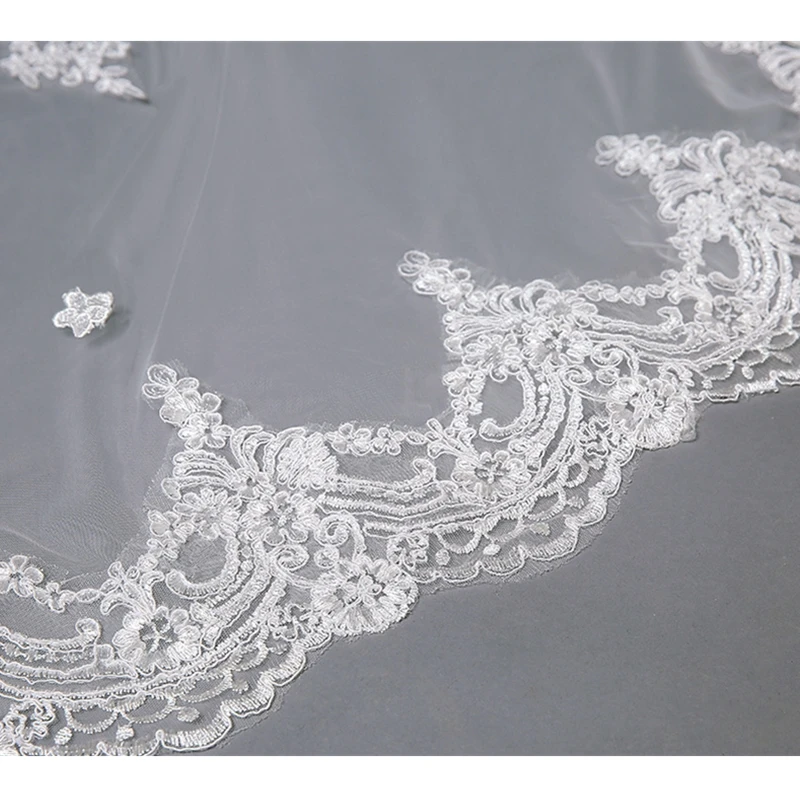 Фата свадебная кружевная с гребнем двухслойная 3 м белый/цвет слоновой