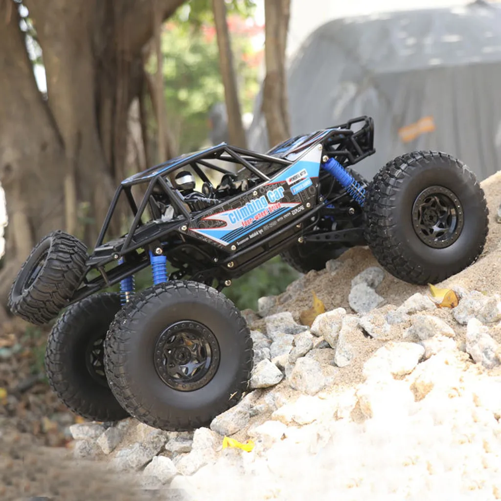 Высокоскоростная четырехколесная модель автомобиля 2 4G Радиоуправление для езды