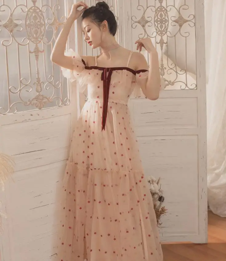 Длинное Сетчатое платье-макси с открытыми плечами и бантом | Женская одежда