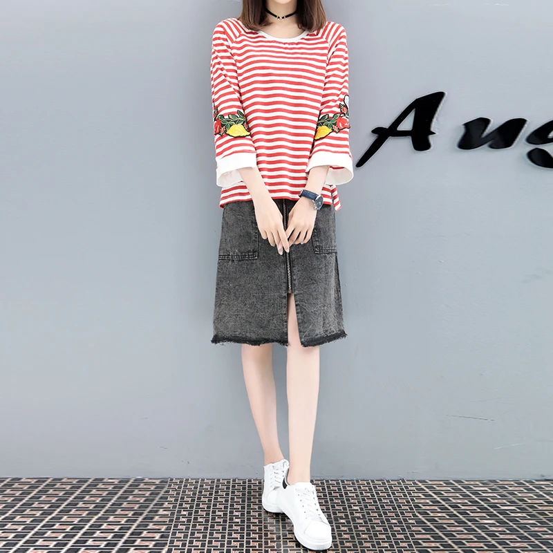 2018 Весенняя женская мода для отдыха большой размер свободная полосатая футболка