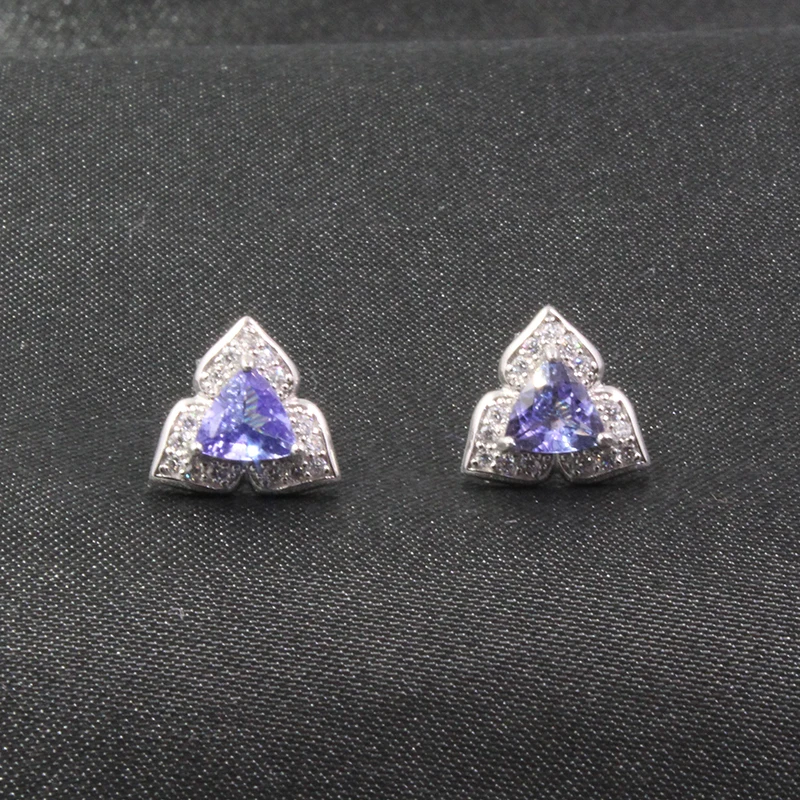 Серьги гвоздики из настоящего танзанита класса VS для свадьбы 5 мм * серьги