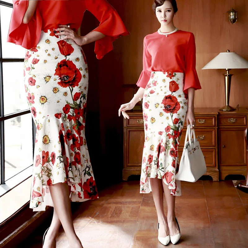 Женский костюм из органической кожи блузка с расклешенными рукавами и