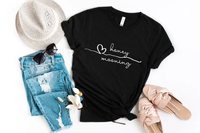 

2019 Newest honey mooning for love tshirt 100% Cotton Wedding Gift Shirt