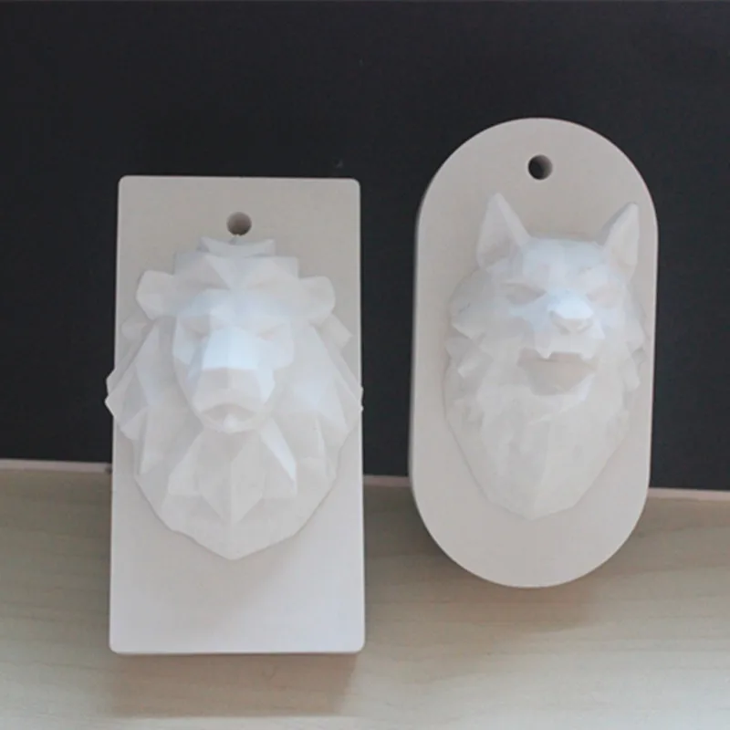 

Silicone mold Wolf head lion aroma pendant car hanging baking tools