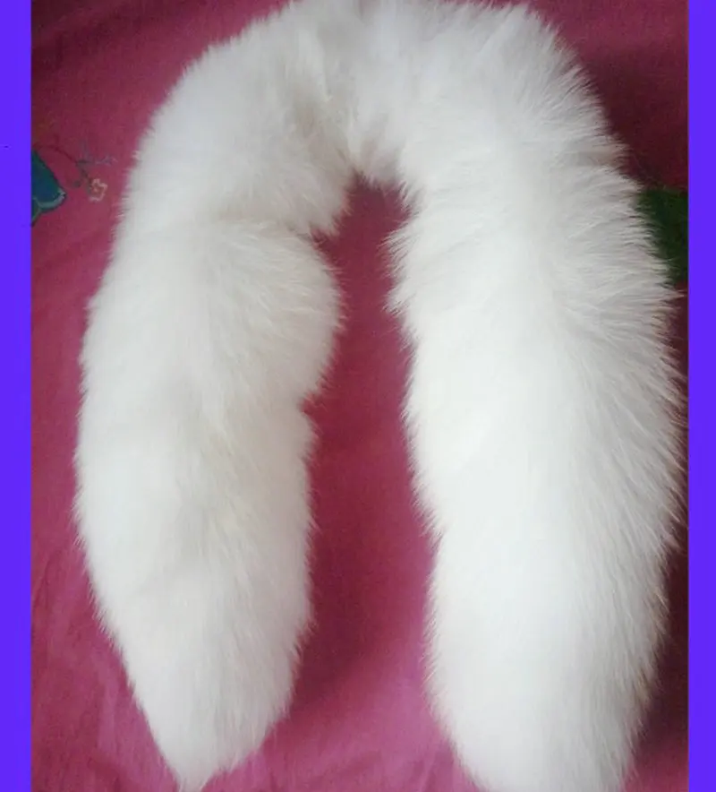 белый меховой воротник. белый песцовый воротник. белый воротничок из песца. белый мех воротник. воротник из белого песца.