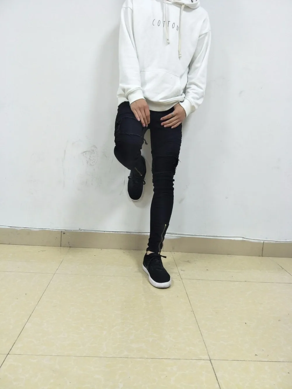 2017 Модные Узкие однотонные мужские рваные байкерские джинсы на молнии с