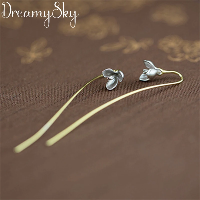 Женские серьги с цветком Серебристые гвоздики в форме цветка эффектные