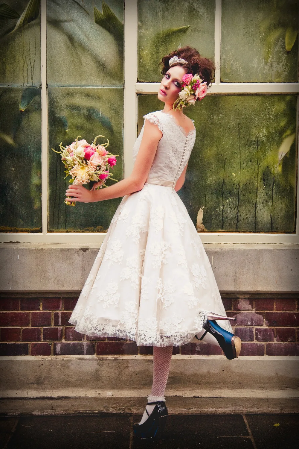 Inexpensive White Tea Length Informal Wedding Dresses 2014 Style Sleeveless Bridal Gowns For Brides Topo De Casamento | Свадьбы и