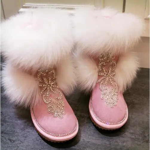 

Women Winter New Fox Hair Warm Snow Boots Girls Shinning Rhinestone Slip-on Ankle Boots Ladies Round Toe Casual Flats 6 cm Heel