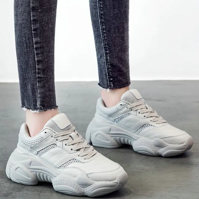 Женские массивные кроссовки женские разноцветные цвет белый черный Chaussure Femme