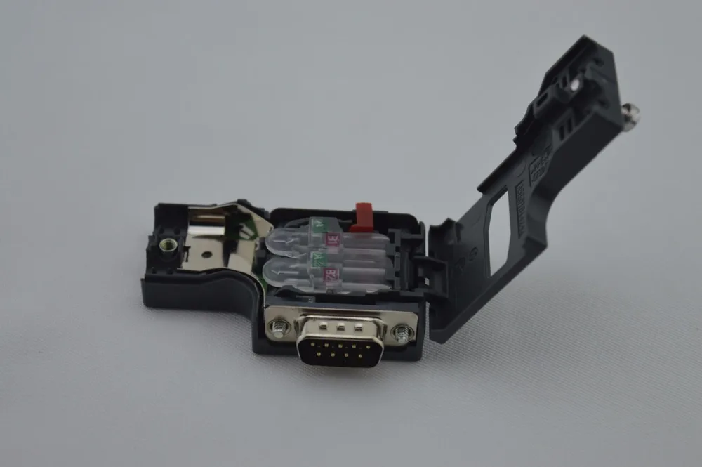 Соединитель SIMATIC DP 6ES7972-0BA52-0XA0 PROFIBUS оригинальные продукты (6ES7972-0BA52-0XA0) быстрая
