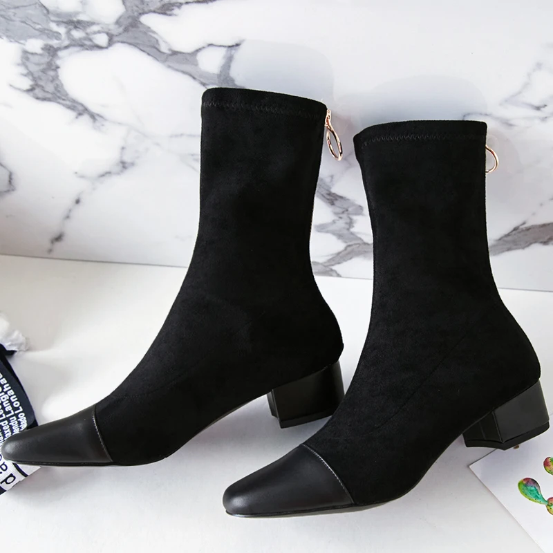 2018 autumn and winter new elastic boots Thick short women's Low heel leather Large size shoes |
