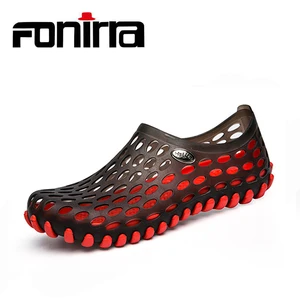 Мужские сандалии с перфорацией, из ЭВА, на плоской подошве