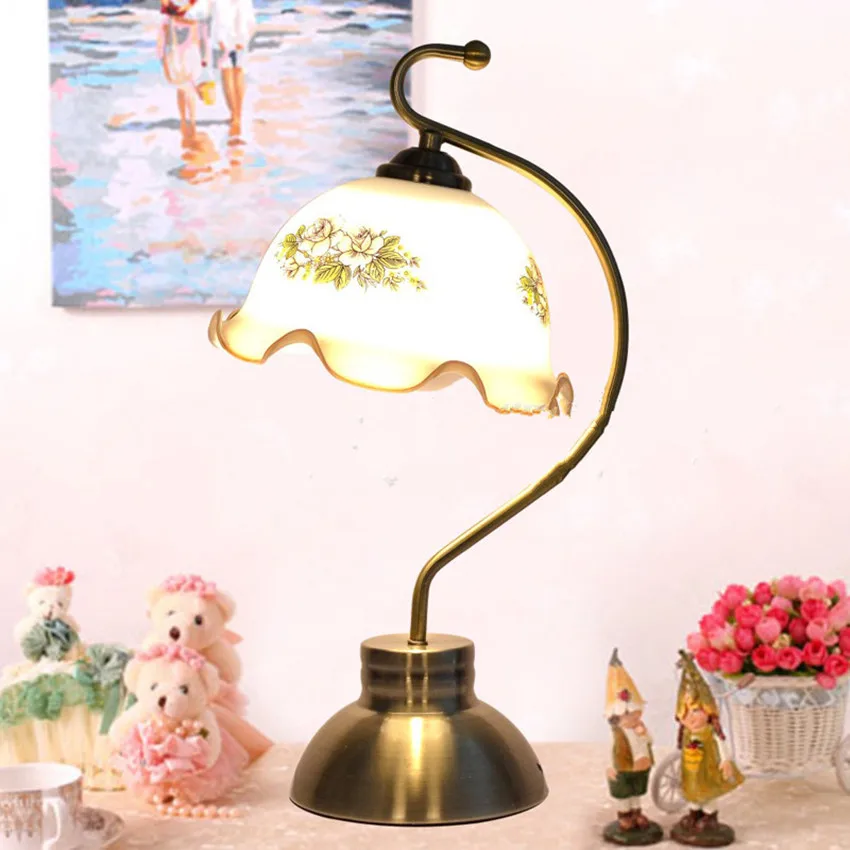 220V LED retro style fashion simple  desk lamp bedroom bed study country retro eye protection printed glass table light