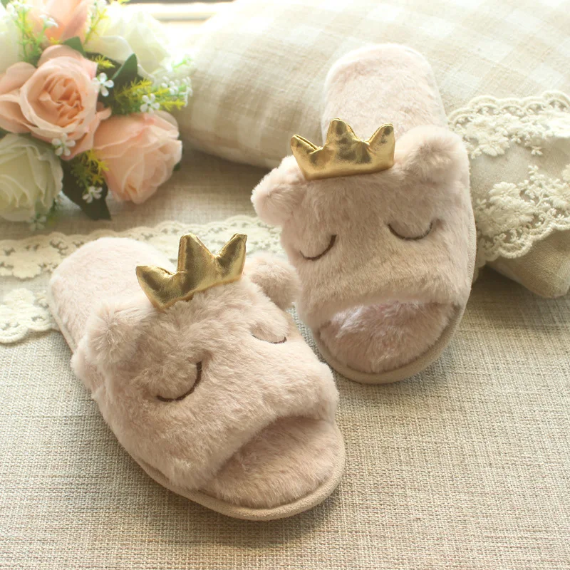 Сезон осень-зима Домашние плюшевые тапочки с открытым носком изображением