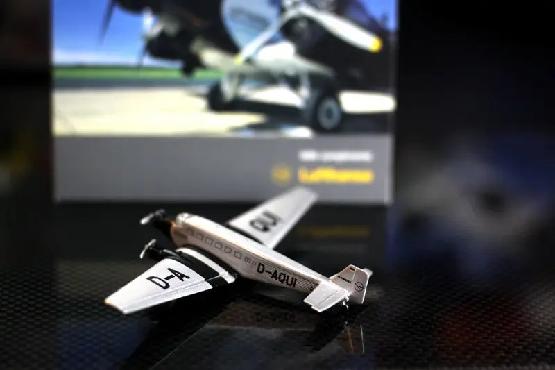 Новинка специальная модель Lufthansa из литого металла под давлением 1/250 Вторая