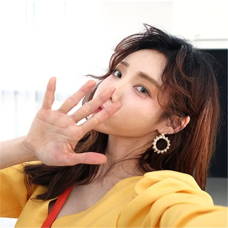ENZE new ladies jewelry selling white imitation pearl round stud earrings elegant fashion | Украшения и аксессуары