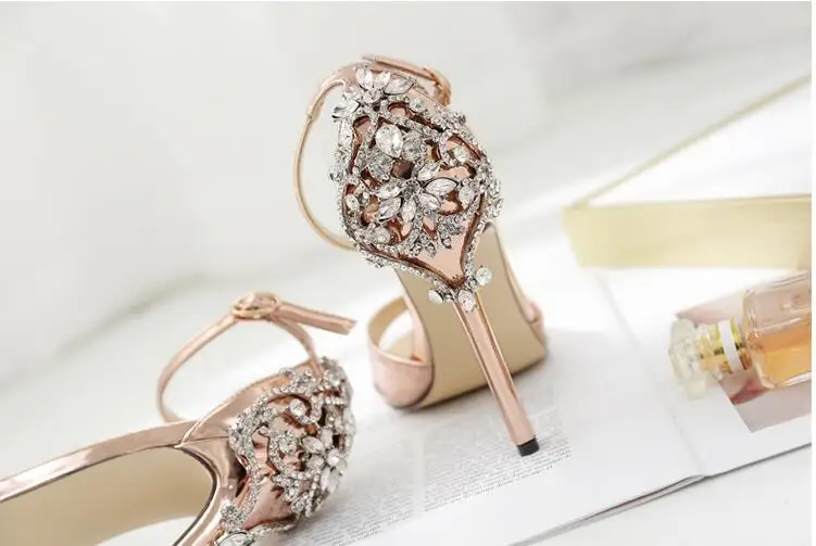 Пикантные золотистые замшевые босоножки со стразами на шпильках с пряжкой вечерние туфли с открытым носком свадебные туфли-лодочки на высоком каблуке 35-42