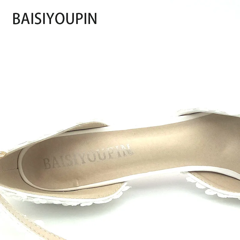 

2018 The New Pearl White Lace Wedding Shoes with Fine Pointed Bride Dress Shoes with High 7cm Two Type Women's Shoe Pumps