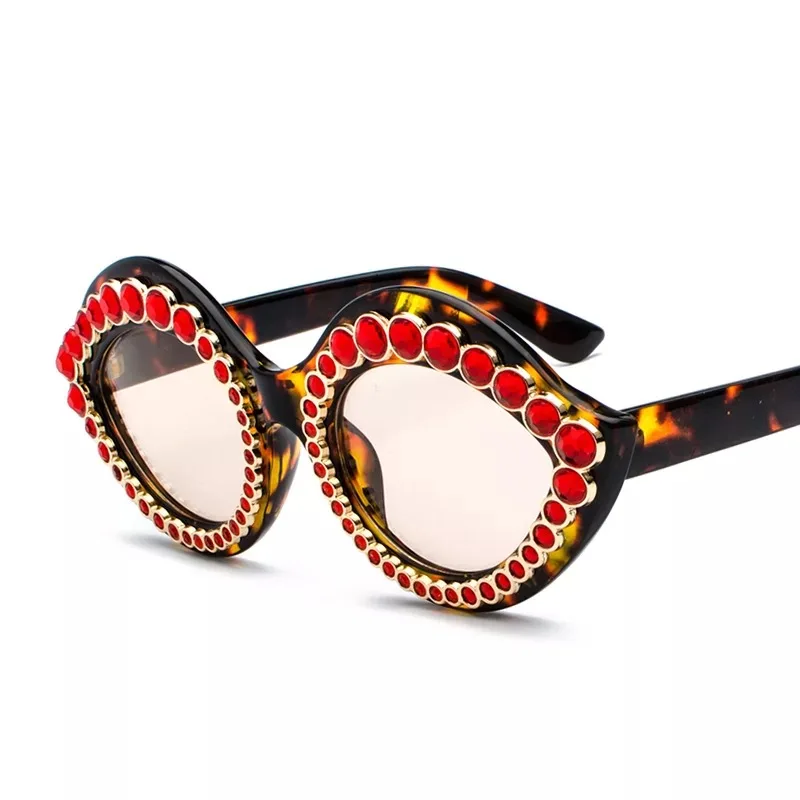 Fashion Cat Eye Sunglasses Red for Woman with Crystal Stones Big Frame Women's Designer Party Sun Glasses Tortoise