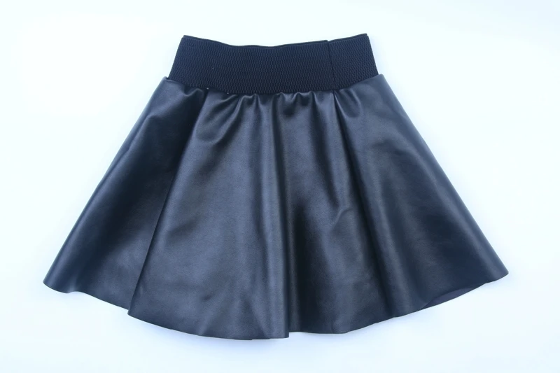 Юбка для маленьких девочек симпатичные юбки для маленьких девочек юбка из искусственной кожи для девочек черного и красного цвета для 22-8 лет распродажа детские модные дизайнерские юбки