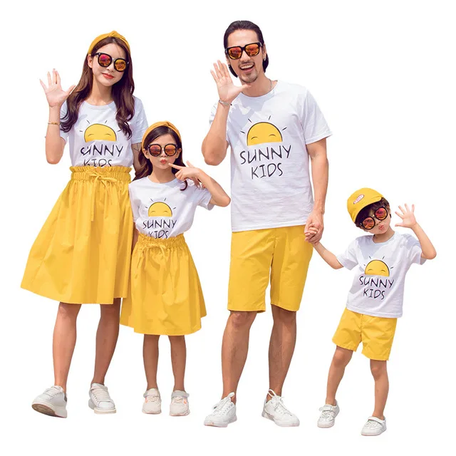 

Family Clothing Sets Mother Father Baby Clothes Mommy and Daughter T-shirt Skirt 2pcs Dad Son Tops Shorts Matching Family Outfit