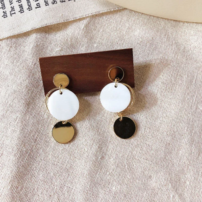 

2019 New Trendy Geometric Semicircle Square White Acrylic Shell Drop Earrings For Women Fashion Jewelry Vintage Long Oorbellen