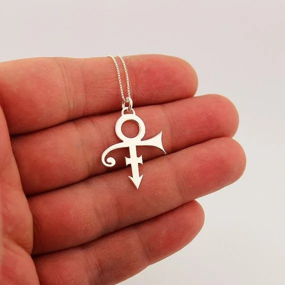 Little Prince Guitar Memorial Love Symbol Necklace Le Petit Rogers Nelson Artist Singer for Women jewelry | Украшения и