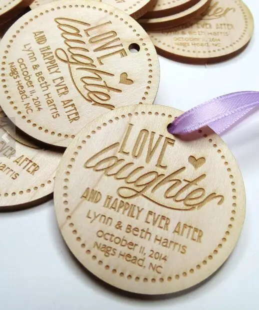 Традиционные деревянные подарочные бирки для свадьбы в рустикальном стиле