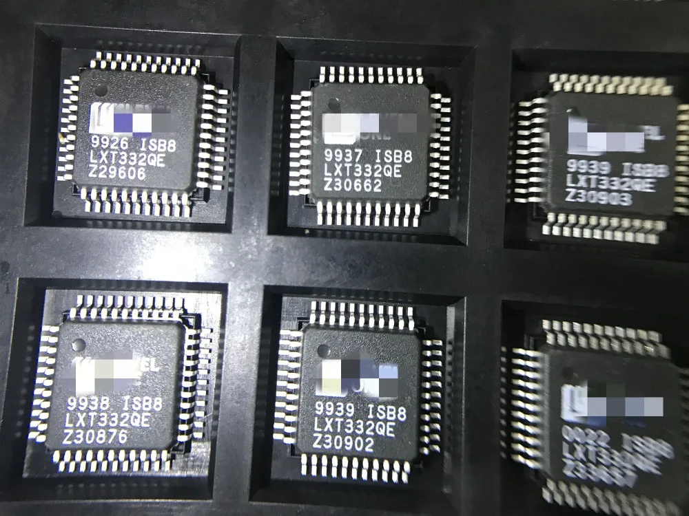 

2pcs LXT332QE LXT332 AM188ES AM188ES-40KC new good quality