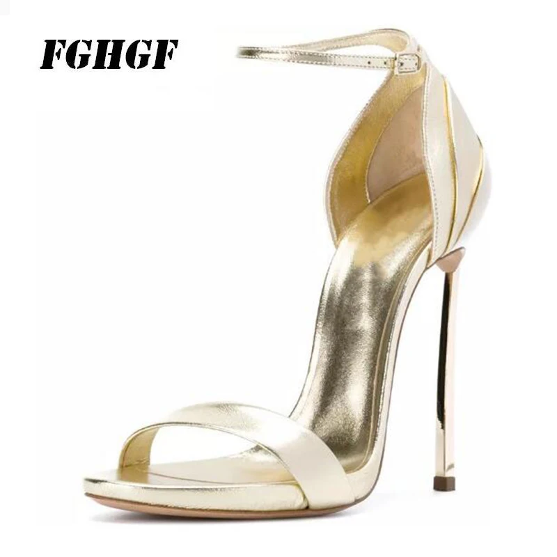 

New summer high size and slinky British fashion noble women's shoes sandals wedding shoes gold and silver size 33-43