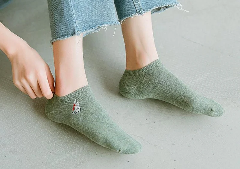 Новые японские весенне-летние женские хлопковые Дышащие носки Kawaii с вышивкой в виде бегемота, милые носки с изображением Муми-троллей, розовые, белые, синие
